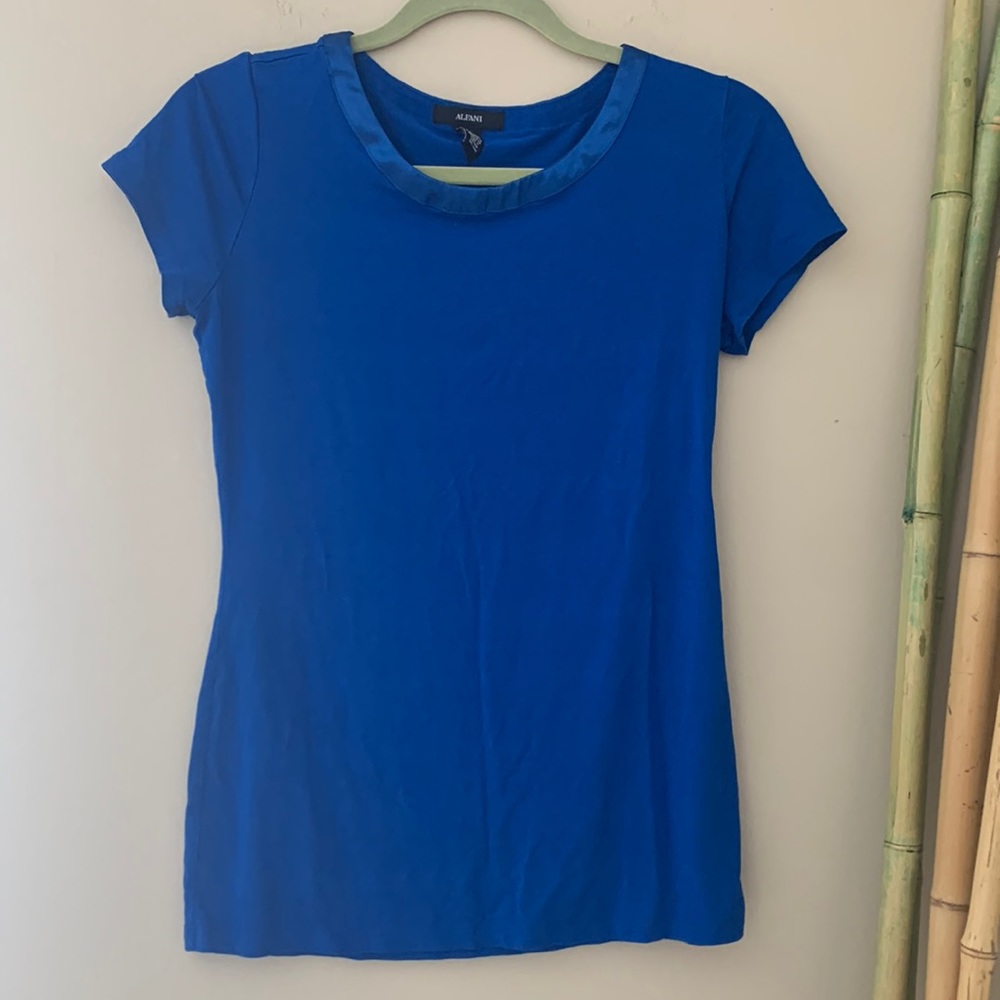 Blue T-Shirt with Satin Collar